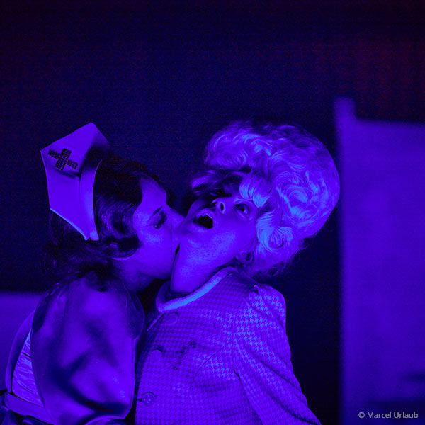 Lavinia Nowak als Carmilla in „Krankheit oder Moderne Frauen“