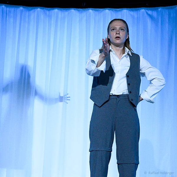 Pauline Gro&szlig;mann als Gabriel in &bdquo;Gabriel&ldquo;