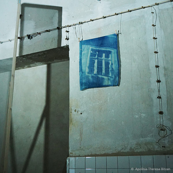 Hannah Berki und Monika Kovacevic (Bühne, Kostüm, Video) für „Ich bin Ruth – Das kurze Leben der Ruth Maier“