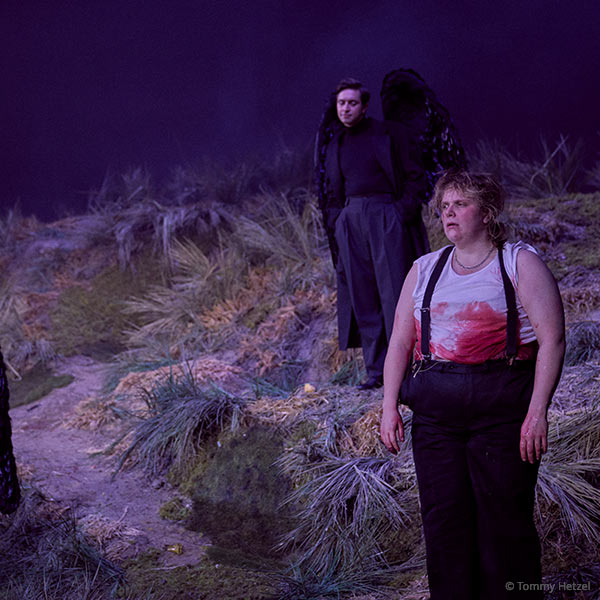 Philipp Stölzl, Franziska Harm (Bühne) und Michael Hofer (Licht) für „Liliom“