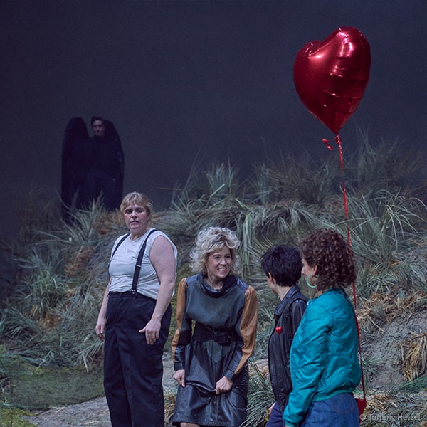 Philipp Stölzl, Franziska Harm (Bühne) und Michael Hofer (Licht) für „Liliom“