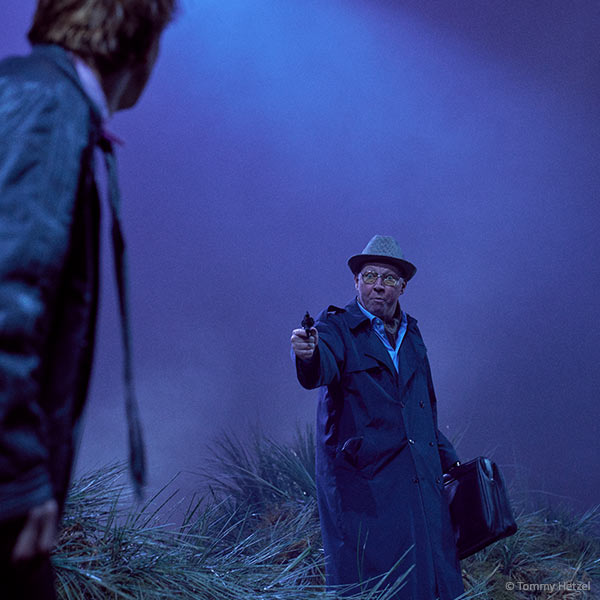 Philipp Stölzl, Franziska Harm (Bühne) und Michael Hofer (Licht) für „Liliom“