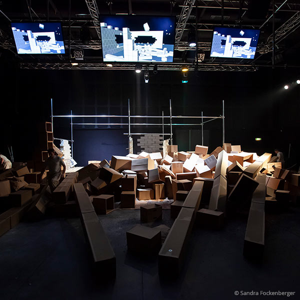 „Unwalling the Wall“, Text und Inszenierung Yosi Wanunu