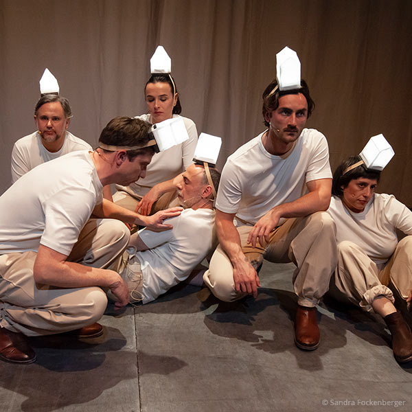 „Unwalling the Wall“, Text und Inszenierung Yosi Wanunu