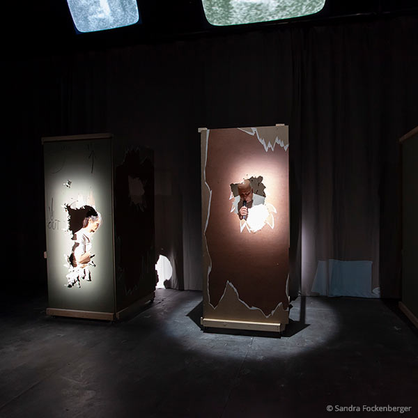 „Unwalling the Wall“, Text und Inszenierung Yosi Wanunu