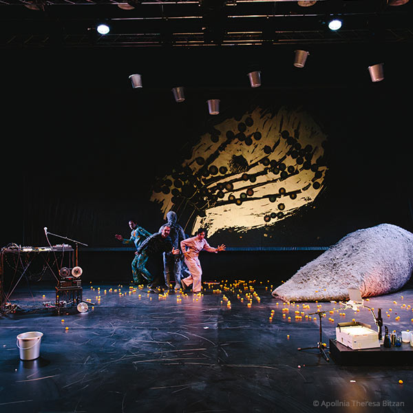 „staub... a little mindblow*“ von Natascha Gangl, Idee und Konzept spitzwegerich