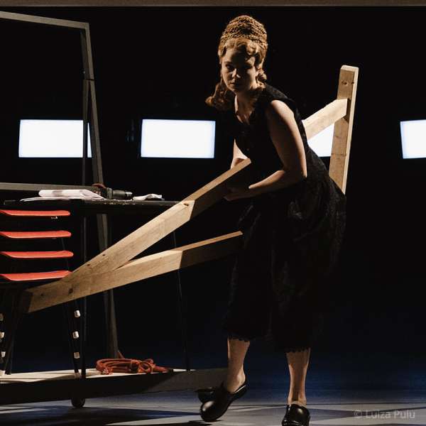 NR - Caroline Baas