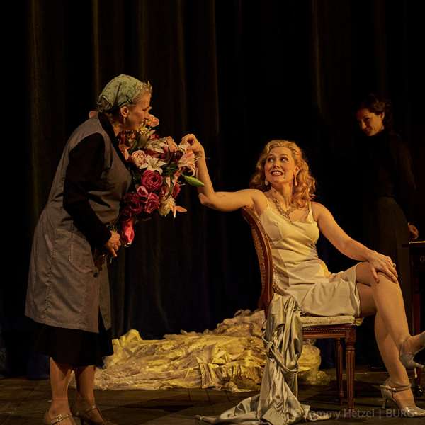 © Tommy Hetzel - Nina Siewert als Ilona in „Isidor“ NR - Nina Siewert