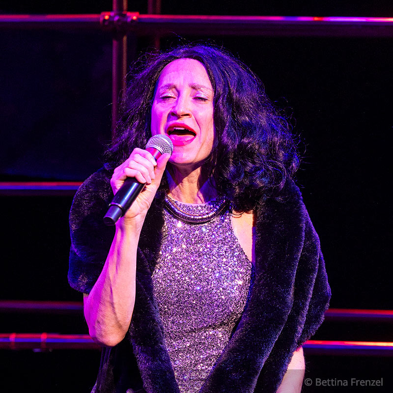 Jelena Popran (Komposition & Musikalische Leitung) f&uuml;r &bdquo;Die verschissene Zeit&ldquo;